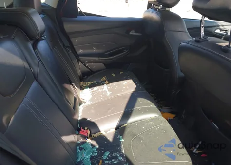 2014 Ford Focus Se из США, поврежденный, VIN 1FADP3K27EL180358